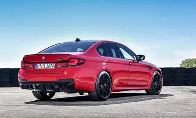 BMW M5: добавьте роскошь на ваш рабочий стол