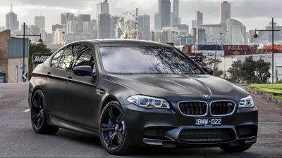 BMW M5: оживите свой телефон с нашими качественными фото