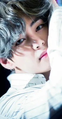 Bts kim taehyung в формате PNG: Загружай фото в высоком разрешении