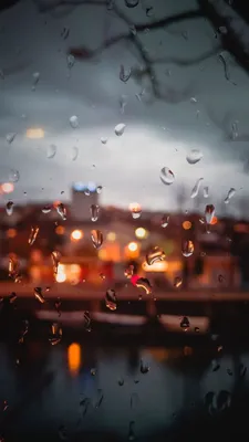 Фото дождливого города на телефон: WebP обои
