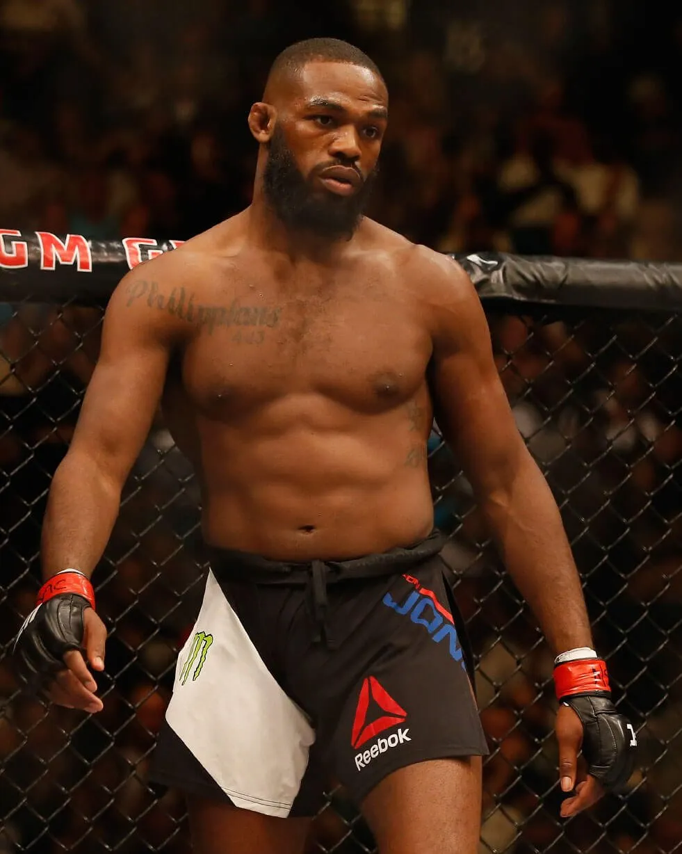 Jon Jones РѕР±РѕРё