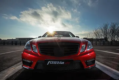 E63 AMG W212: Фон для iPhone в хорошем качестве