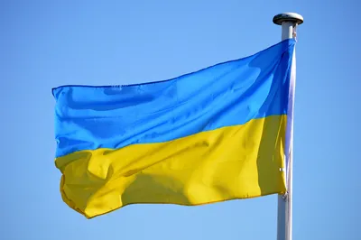 Флаг Украины - качественные обои для Windows и телефона
