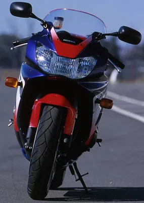 Обои Honda CBR 929 в WebP: Фон для рабочего стола