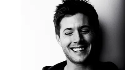 Jensen Ackles: Скачивайте обои в форматах JPG, PNG, WebP - на выбор!