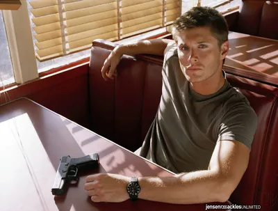 Обои Jensen Ackles: Свежие фото в высоком качестве для Windows