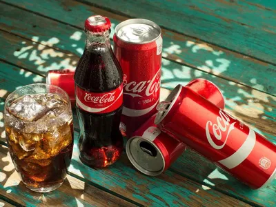 Кока кола: скачать обои в формате jpg, png, webp