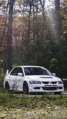 Фото Lancer Evo в WebP: выберите свой размер