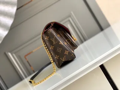 Оригинальные обои Louis Vuitton: детали создают впечатление