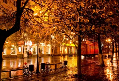 Осенние обои для фона с Осенью в городе: jpg формат