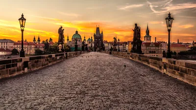 Прага в красках: Обои в PNG для вашего телефона