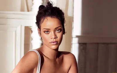 Rihanna: фотографии на ваш вкус для iPhone и Android
