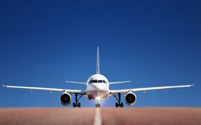 Фон с изображением самолета для рабочего стола и телефона