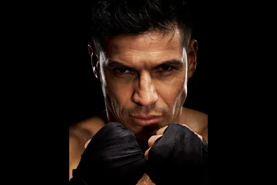 Серхио Мартинес для HBO Boxing, фото Монте Исома