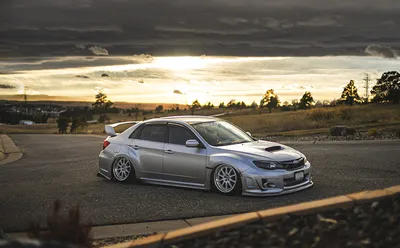 Обои Stanced Subaru в PNG: Скачивай в высоком разрешении