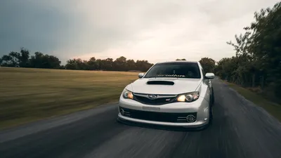 Фото Stanced Subaru: Загрузи стильные обои на свое устройство