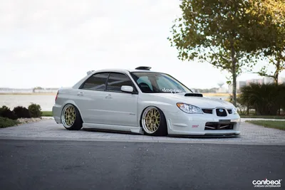 Обои Stanced Subaru: Варианты фона для каждого устройства