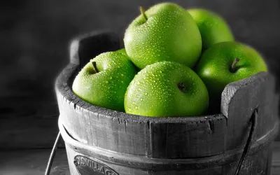 Обои Зеленые яблоки: выбери размер для Android